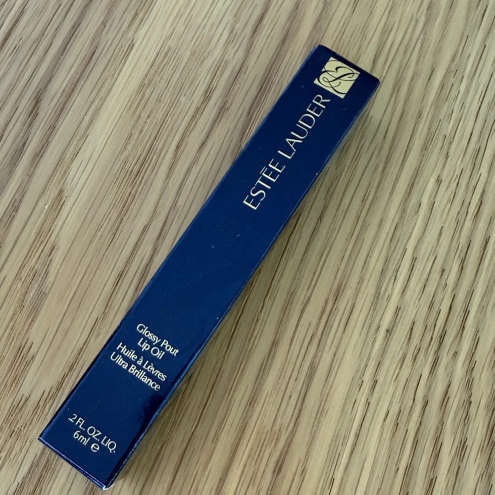 Estee Lauder Glossy Pout Lip Oil in Rose Water